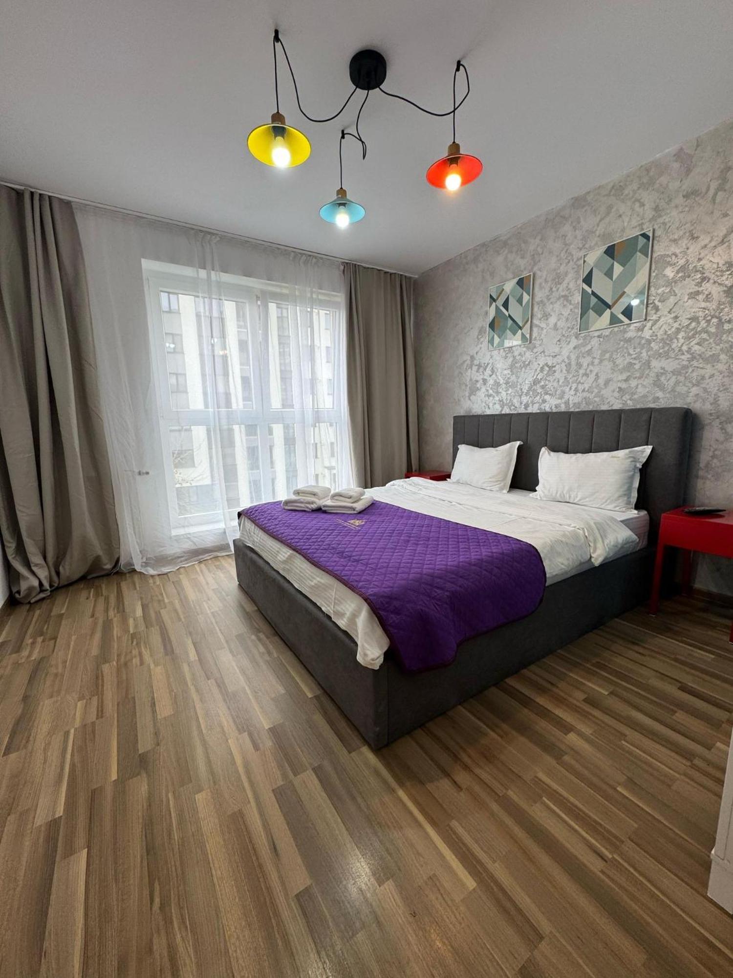Coresi Mall Area Studios & Apartments By Glam Brašov Exteriér fotografie