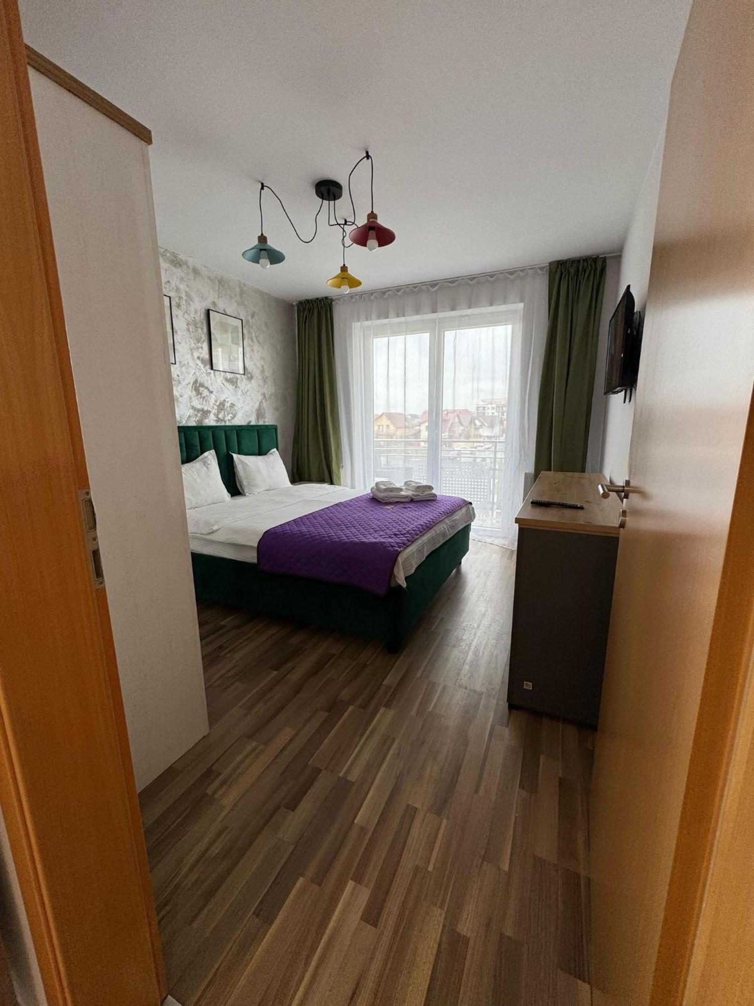 Coresi Mall Area Studios & Apartments By Glam Brašov Exteriér fotografie