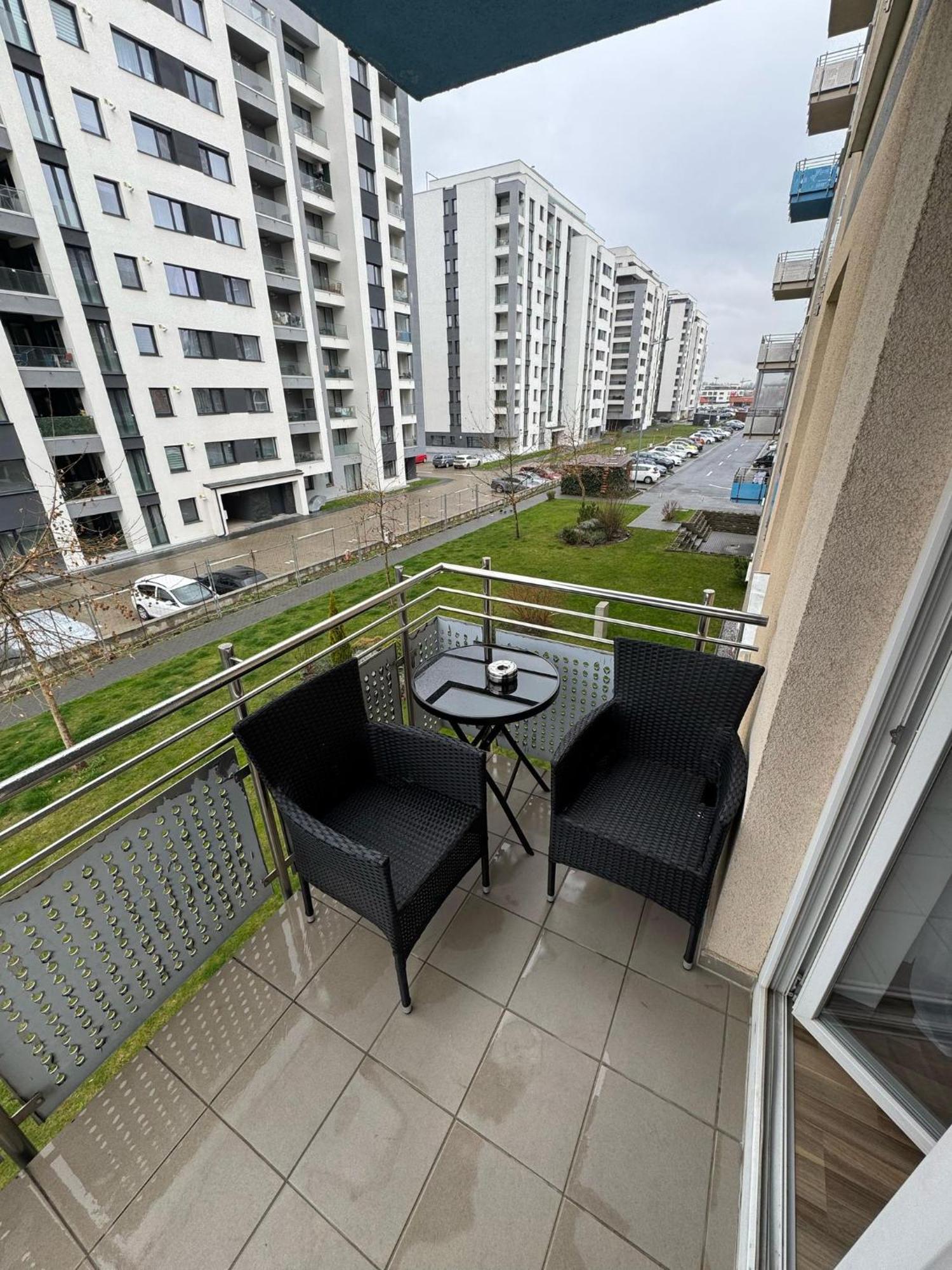 Coresi Mall Area Studios & Apartments By Glam Brašov Exteriér fotografie